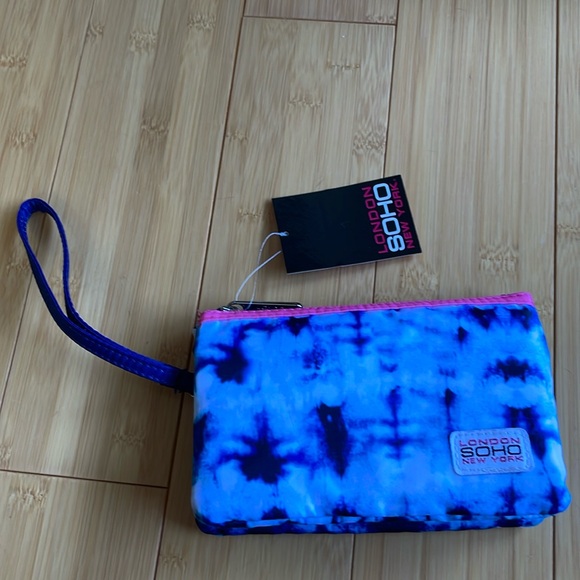 SOHO Beauty Handbags - SOHO Beauty 3 purse wristlet makeup bag purse NWT